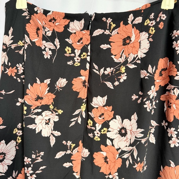 Forever 21 Black and Peach Floral Maxi Skirt with Leg Slit, Women’s Medium - Picture 7 of 9